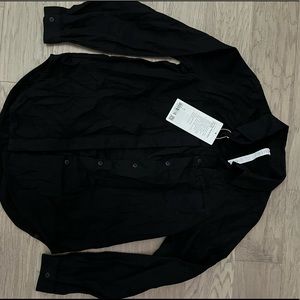 Lululemon full day ahead flannel size 2 in black. NEW WITH TAGS